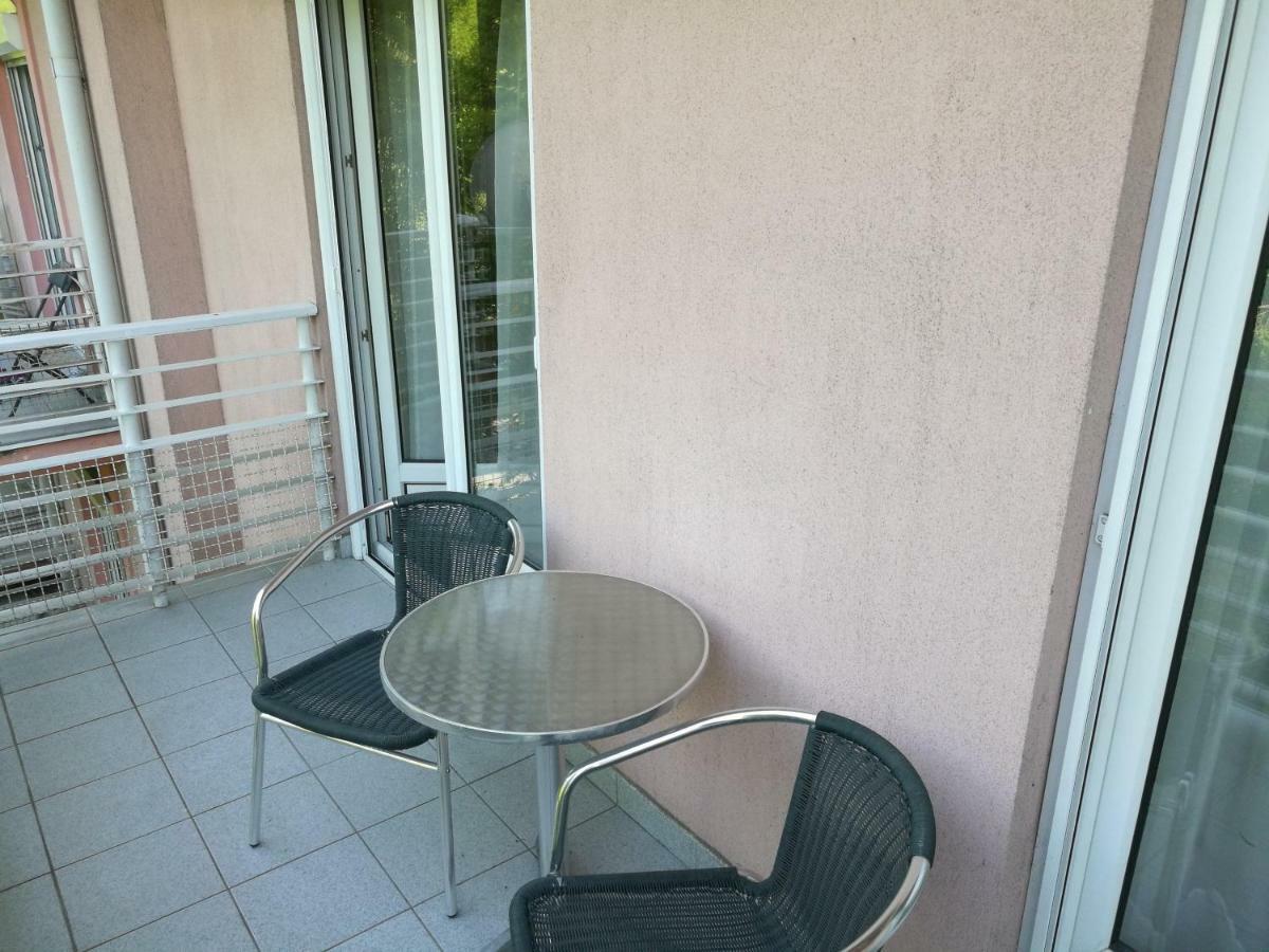 Niki Apartman Heviz Exterior photo